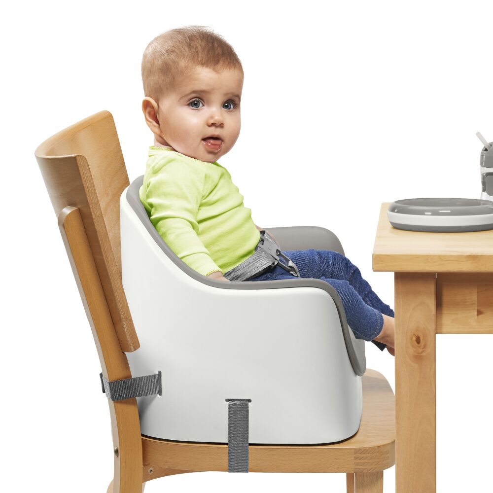 Nest Booster Seat with Removable Cushion P7