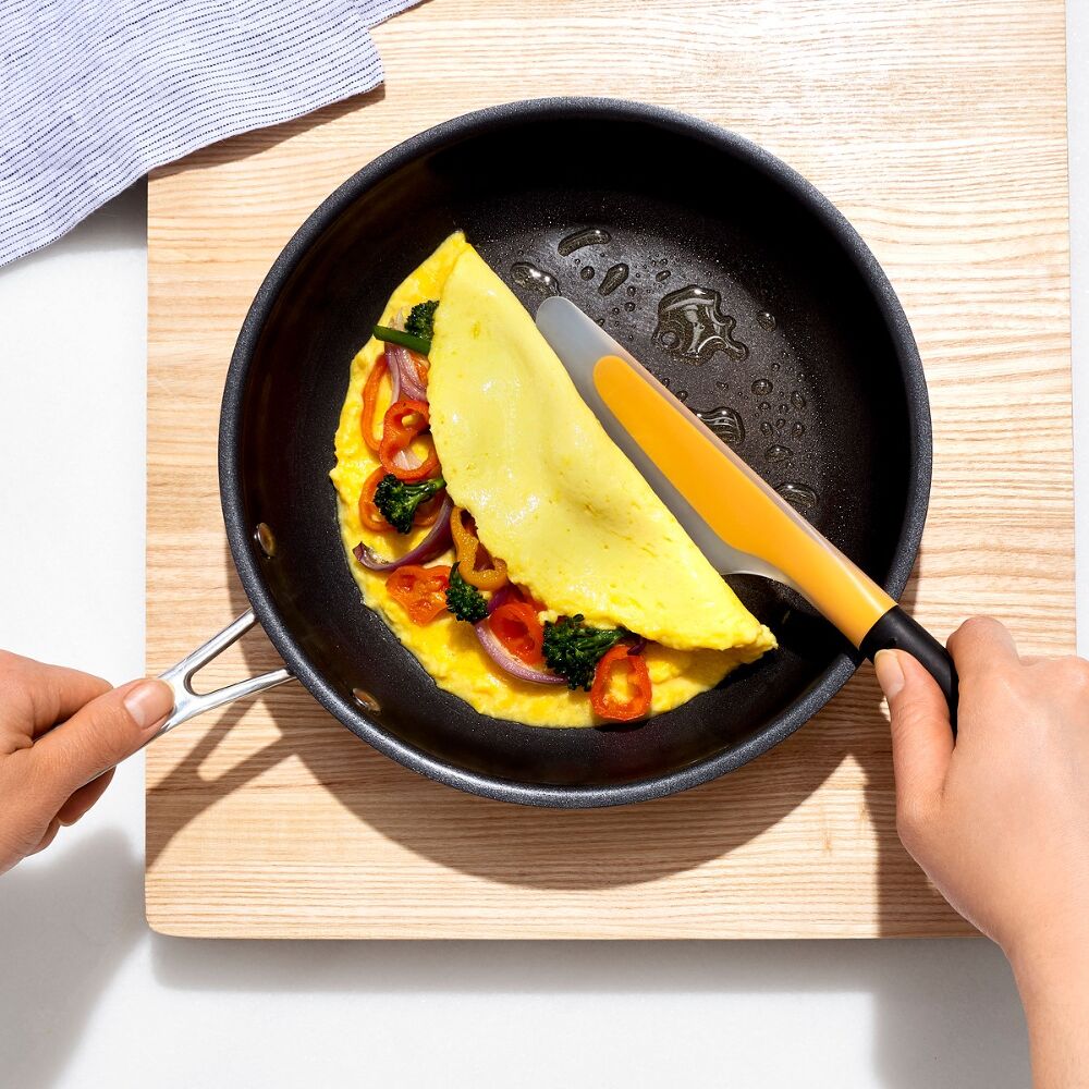 Small Flip & Fold Omelet Turner B6