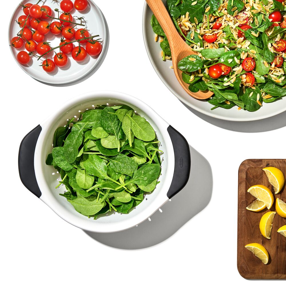 Plastic Colander W7