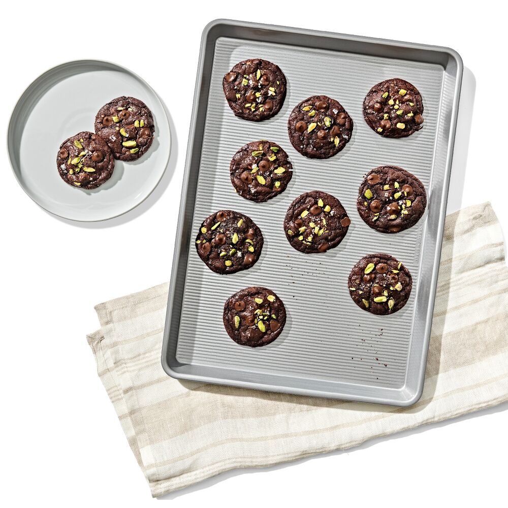 Non-Stick Pro Clear Coated Half Sheet Pan U0