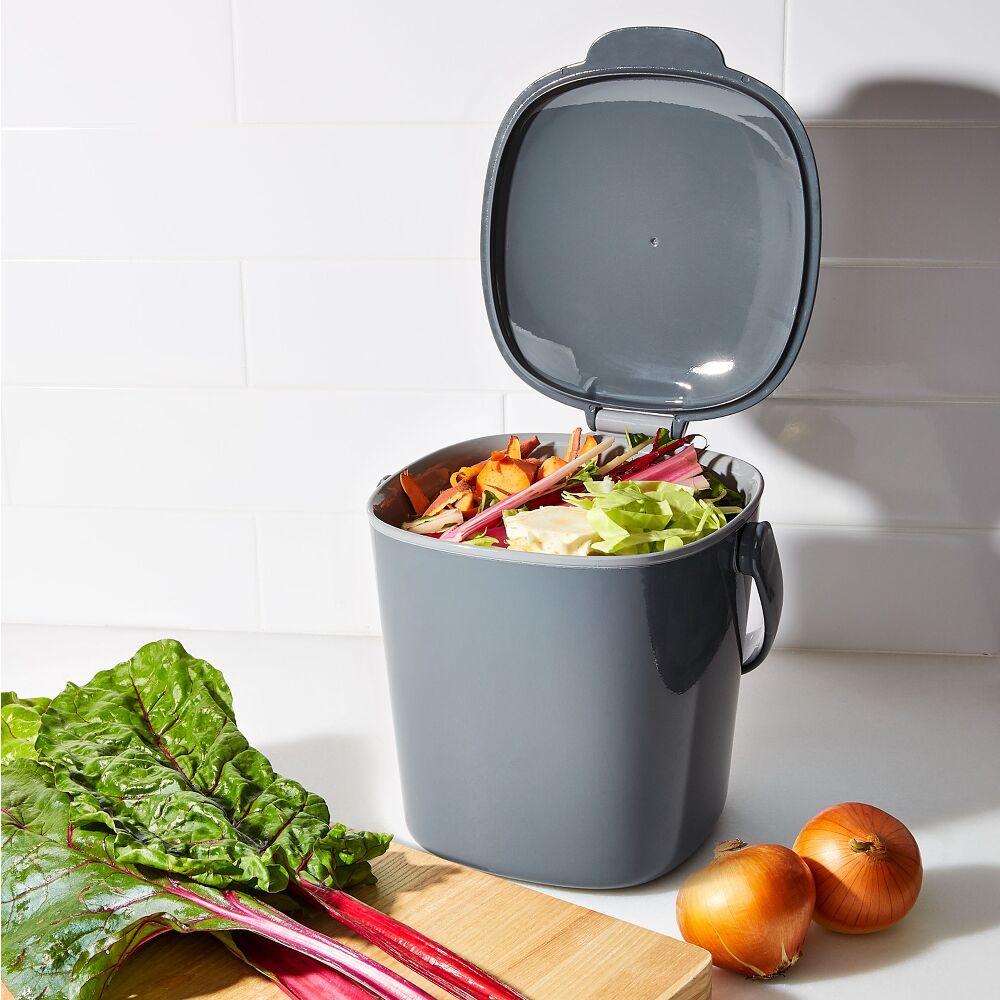Easy-Clean Compost Bin - 0.75 Gal C2