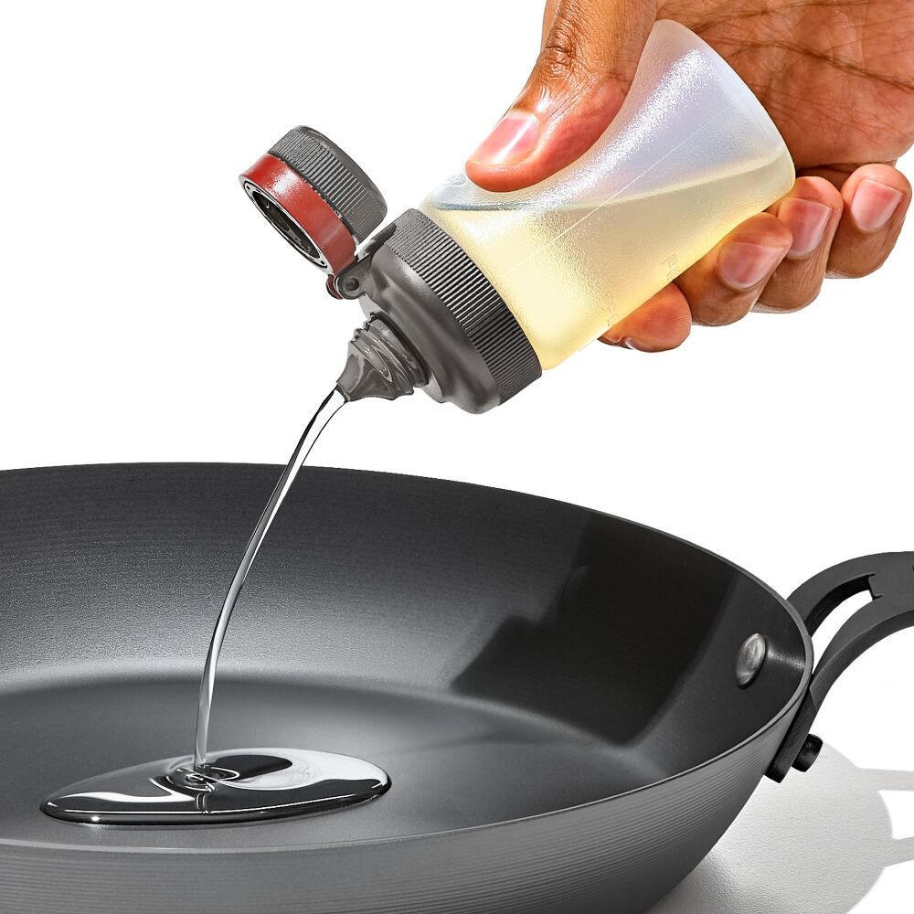 Outdoor 7-Piece Spice Shaker & Squeeze Bottle Set S0