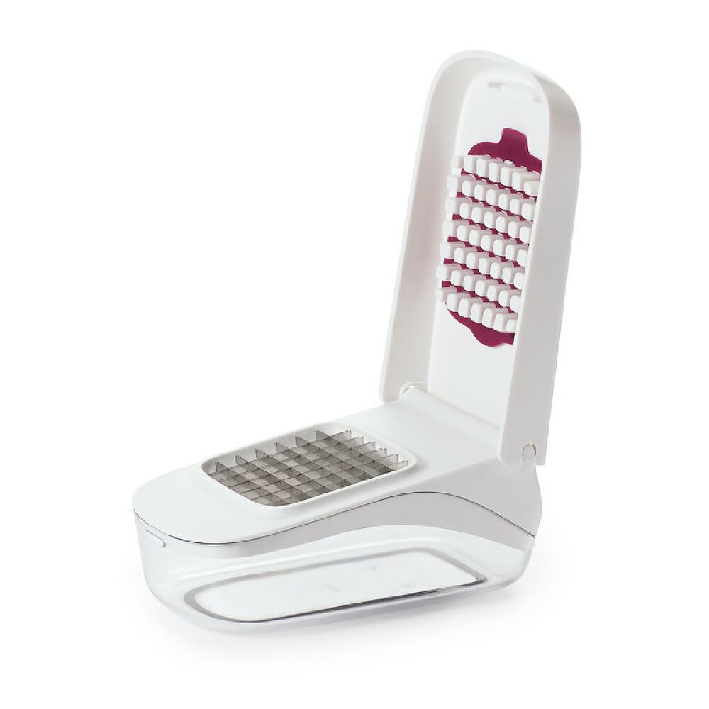 Vegetable Chopper with Easy-Pour Opening B2