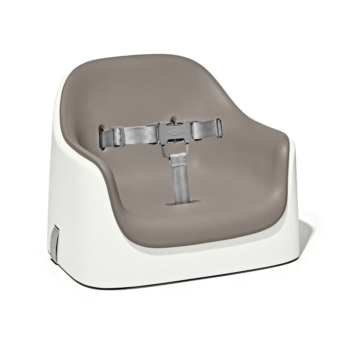 Nest Booster Seat with Removable Cushion P7