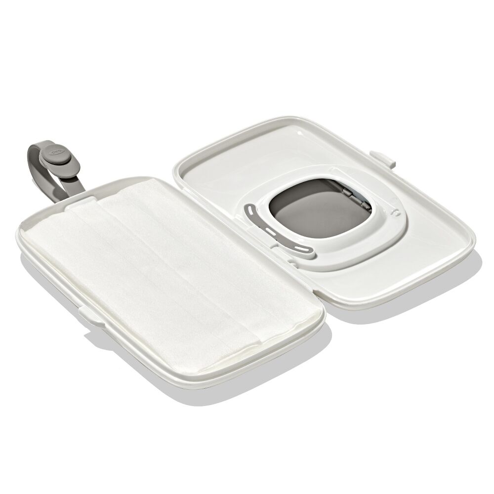 On-The-Go Wipes Dispenser O1