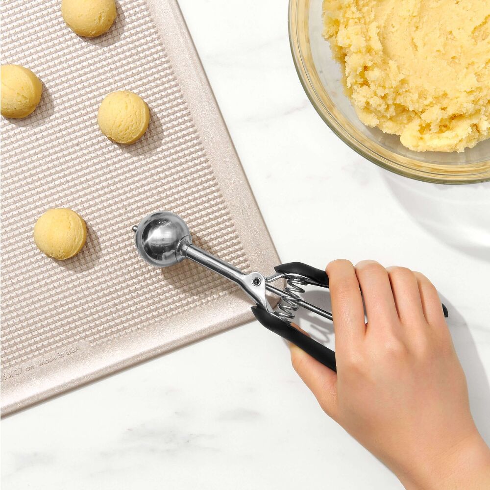 Small Cookie Scoop C2