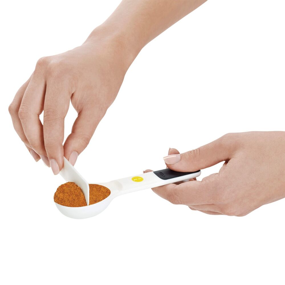 7 Piece Plastic Measuring Spoons - White M3