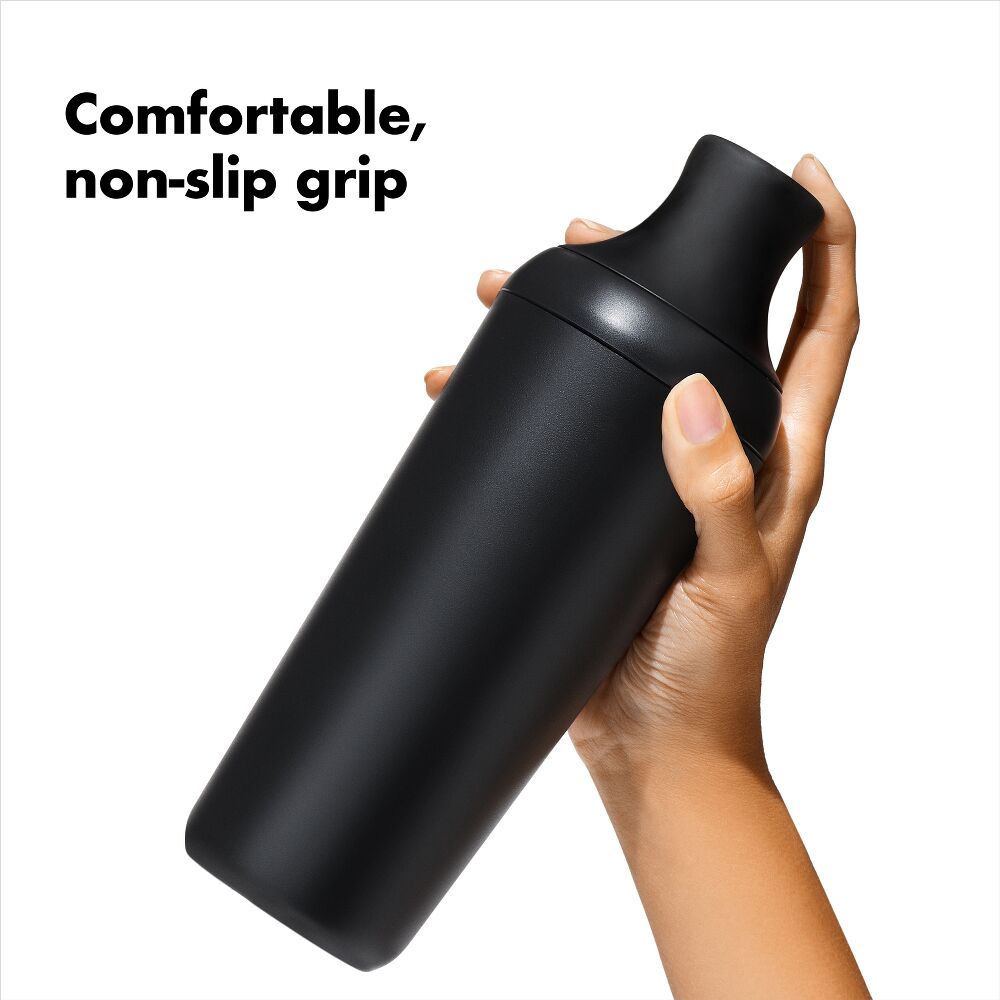 OXO Good Grips Plastic Cocktail Shaker- 20 oz/590 mL capacity T3