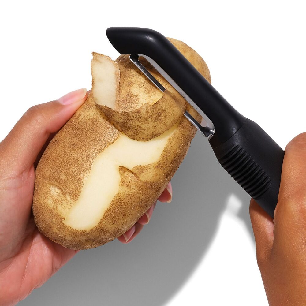 4 Piece Essential Kitchen Tool Set Y8