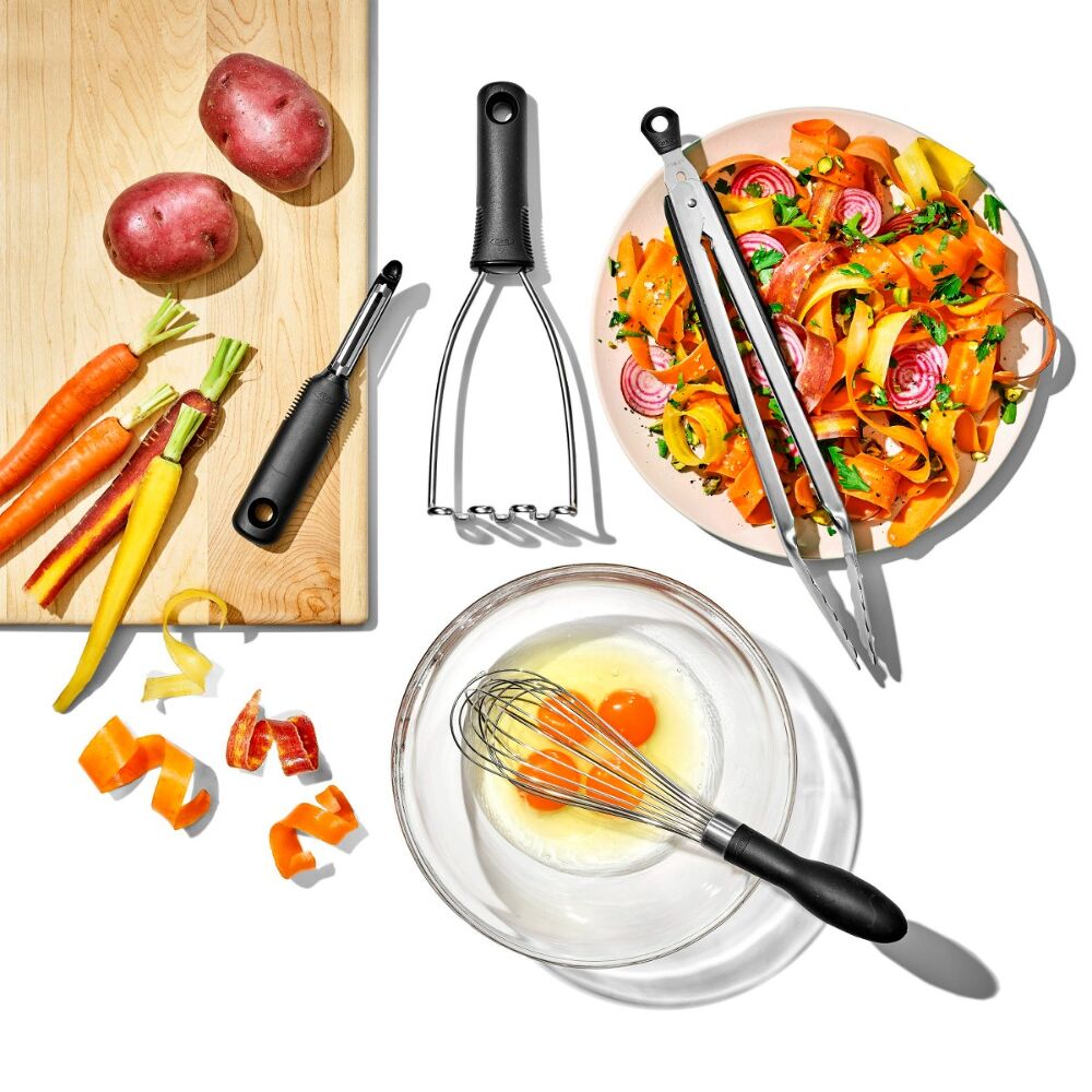 4 Piece Essential Kitchen Tool Set Y8