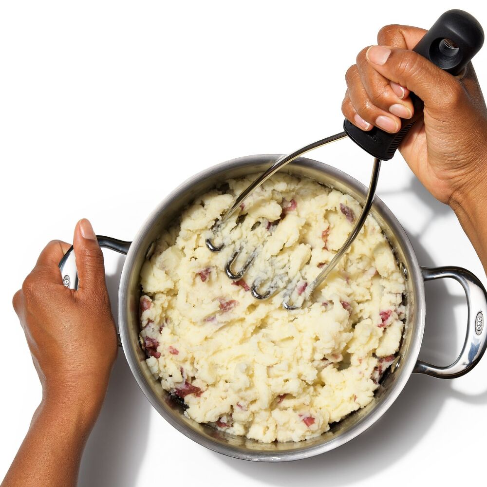 4 Piece Essential Kitchen Tool Set Y8