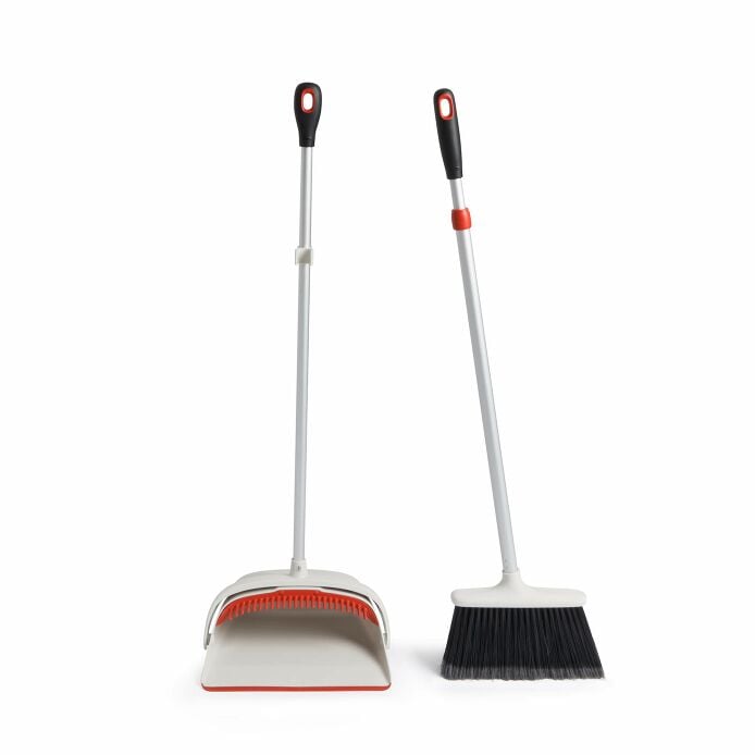 Large Sweep Set with Extendable Broom O1