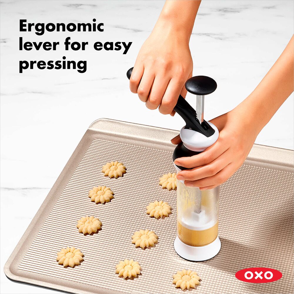 14-Piece Cookie Press Set E0