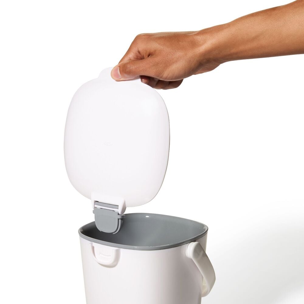 Easy-Clean Compost Bin - 0.75 Gal X7