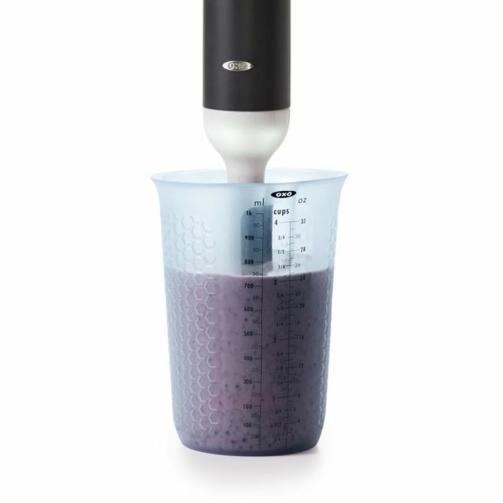 4 Cup Squeeze & Pour Measuring Cup L4