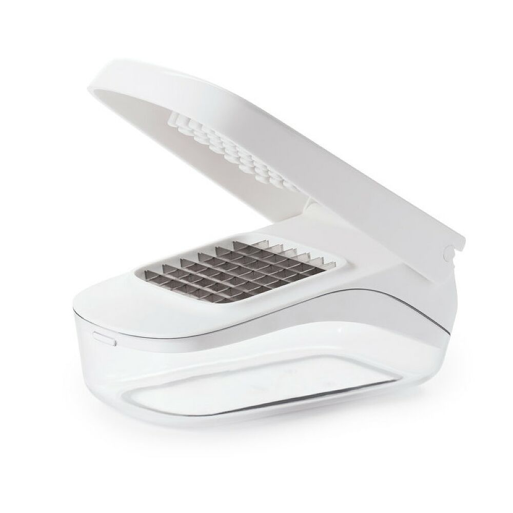 Vegetable Chopper with Easy-Pour Opening B2